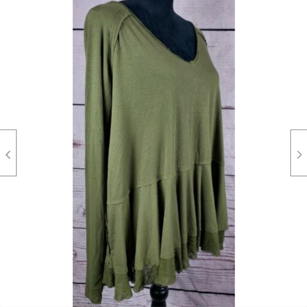 Free People Long Sleeve T Shirt Green V Neck Oversized Relaxed Fit Top Boho Chic - Picture 4 of 7